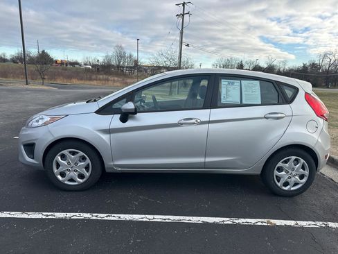 Used 2012 Ford Fiesta SE image 10