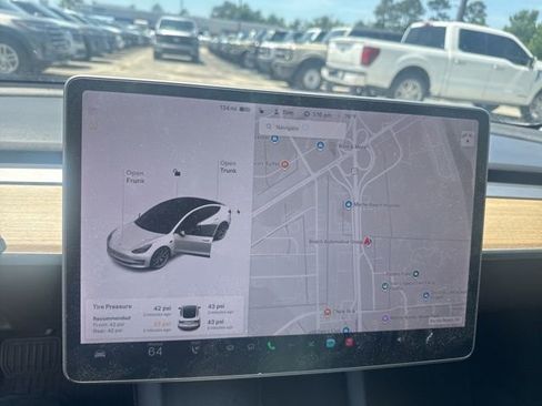 Used 2022 Tesla Model 3 Long Range AWD/4WD image 14