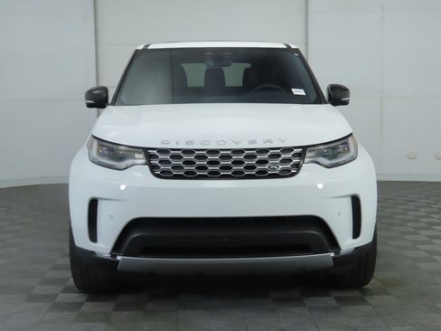 Used 2025 Land Rover Discovery S AWD/4WD image 2