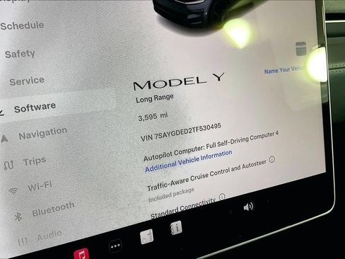 Used 2026 Tesla Model Y Long Range RWD image 19