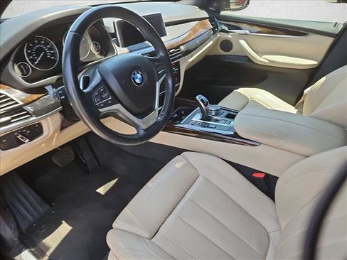 Used 2018 BMW X5 xDrive50i AWD/4WD image 13
