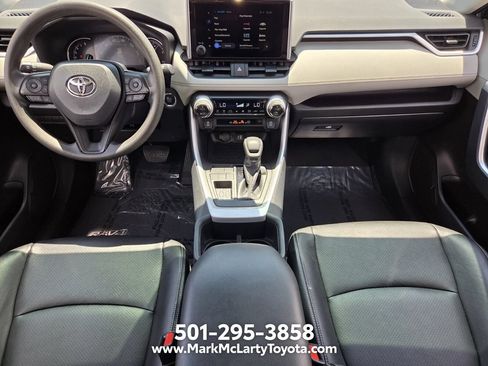 Used 2024 Toyota RAV4 XLE w/ Convenience Package FWD image 12