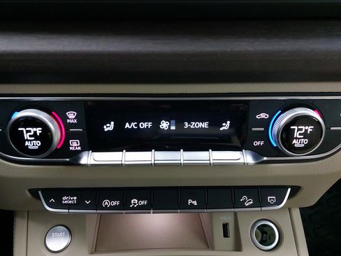 Used 2022 Audi Q5 2.0T Premium Plus image 23