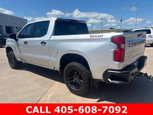 Used 2022 Chevrolet Silverado 1500 LT Trail Boss w/ Convenience Package II AWD/4WD image 4
