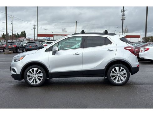 Used 2018 Buick Encore Preferred image 9