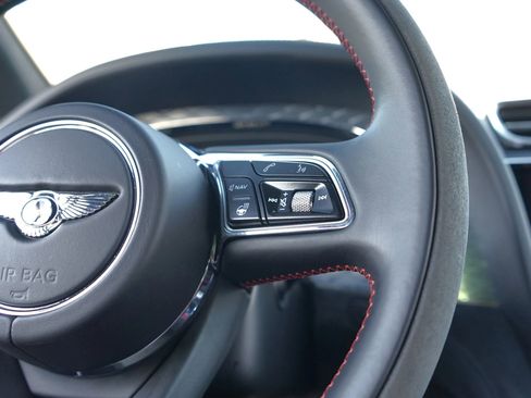 Used 2021 Bentley Bentayga Speed image 27