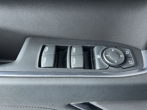 Used 2024 GMC Sierra 1500 SLE image 23