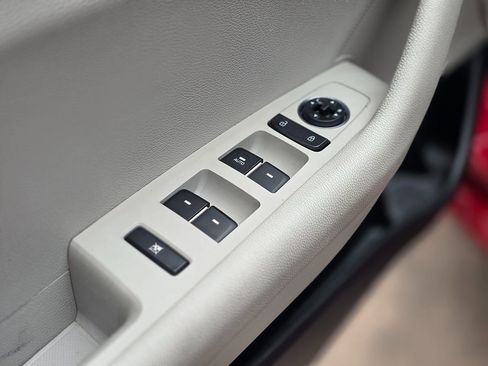 Used 2015 Hyundai Sonata SE image 27