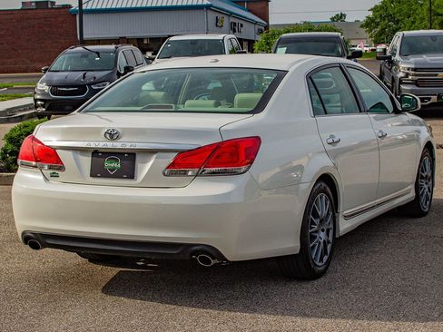 Used 2011 Toyota Avalon Limited FWD image 9