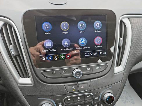 Used 2024 Chevrolet Malibu LT image 18