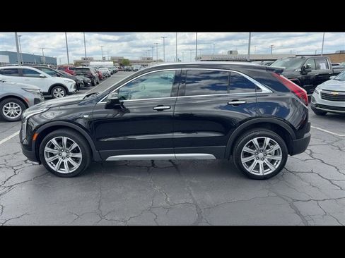 Used 2023 Cadillac XT4 Premium Luxury AWD/4WD image 5
