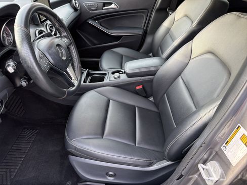Used 2015 Mercedes-Benz GLA 250 4MATIC image 8