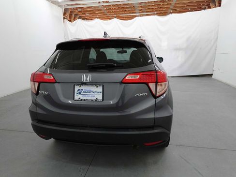 Used 2017 Honda HR-V EX-L image 5