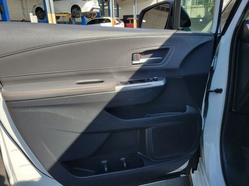 Used 2021 Toyota Sienna XSE w/ XSE Plus Package image 18