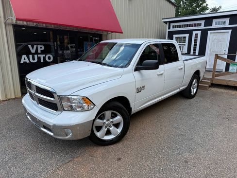 Used 2019 RAM 1500 Big Horn RWD image 1