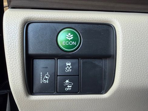 Used 2017 Honda Accord EX-L image 21