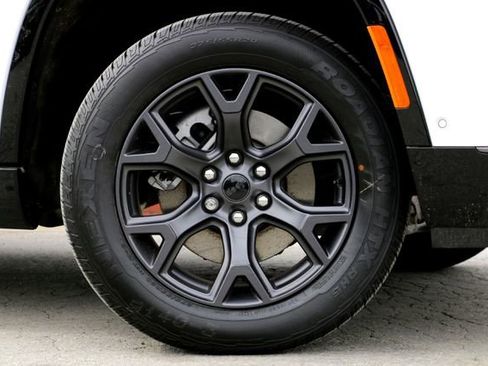 New 2026 Jeep Grand Wagoneer Limited image 2