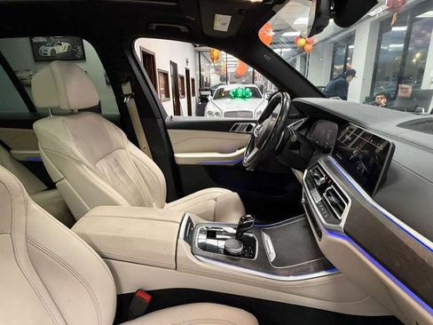 Used 2021 BMW X5 xDrive40i w/ M Sport Package image 61