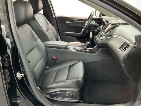 Used 2014 Chevrolet Impala LT w/ Convenience Package image 26