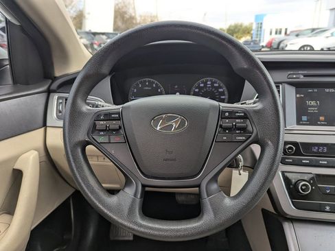 Used 2016 Hyundai Sonata SE image 11