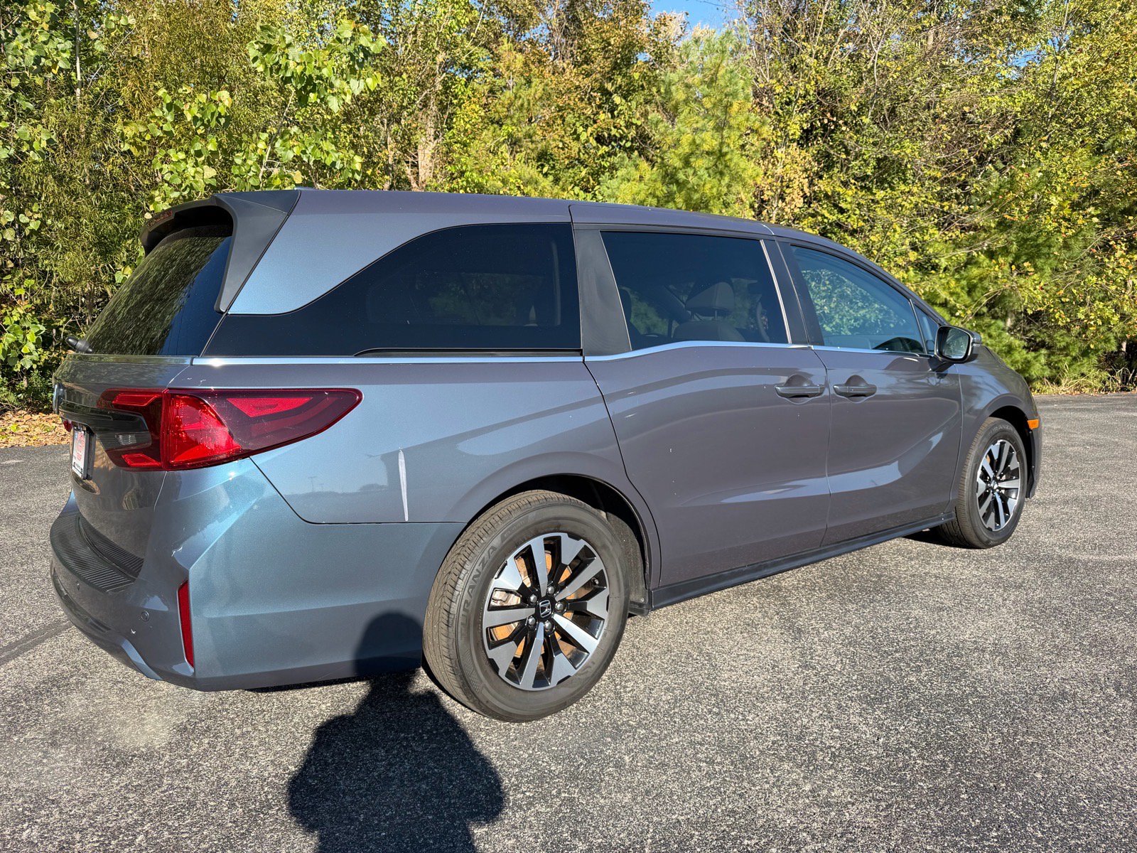 Used 2025 Honda Odyssey EX-L image 13