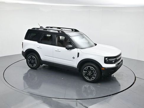 New 2025 Ford Bronco Sport Outer Banks w/ Outer Banks Tech Package+ image 39