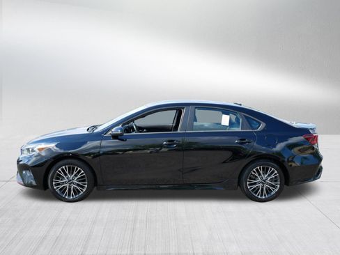 Used 2022 Kia Forte GT-Line w/ GT-Line Premium Package FWD image 4
