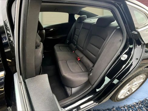 Used 2019 Chevrolet Malibu LT image 24