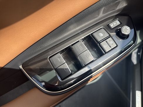 New 2026 Toyota Crown Signia AWD/4WD image 38