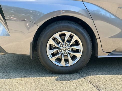 Used 2021 Toyota Sienna XLE w/ XLE Plus Package AWD/4WD image 26