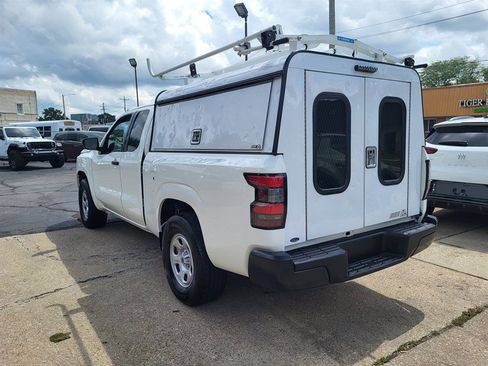 Used 2024 Nissan Frontier S RWD image 5