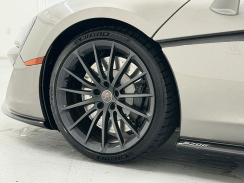 Used 2017 McLaren 570S RWD image 80