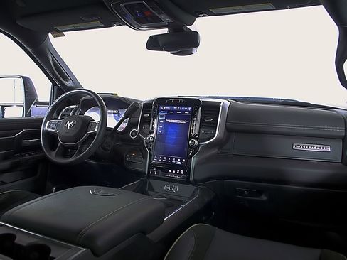 Used 2024 RAM 3500 Laramie w/ Night Edition image 13