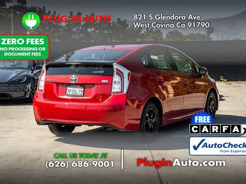 Used 2015 Toyota Prius Two w/ Preferred Accessory Package FWD image 4