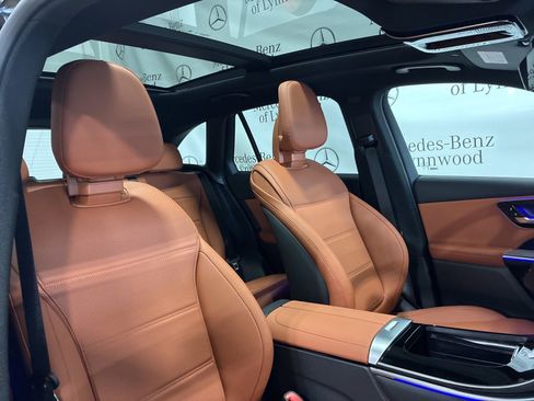 New 2026 Mercedes-Benz GLC 300 4MATIC image 23