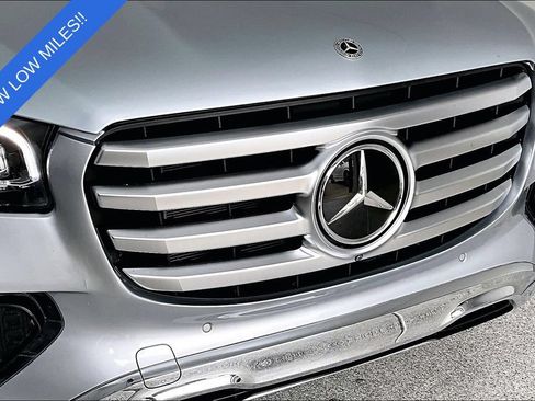 Used 2025 Mercedes-Benz GLS 450 4MATIC image 39