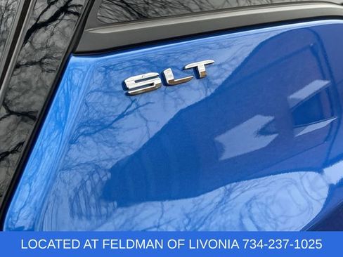 Used 2024 GMC Terrain SLT image 30