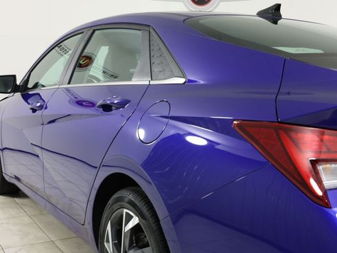 Used 2025 Hyundai Elantra Limited FWD image 43