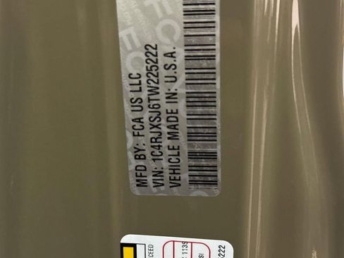 New 2026 Jeep Wrangler Unlimited Rubicon 392 w/ Dual Top Group image 20