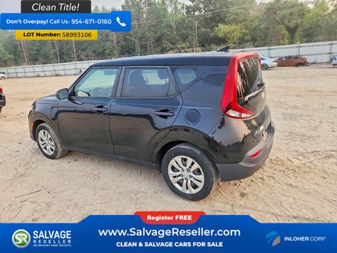 Used 2020 Kia Soul LX FWD image 3