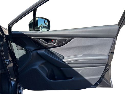 Used 2019 Subaru Crosstrek 2.0i Premium w/ Eyesight System image 32