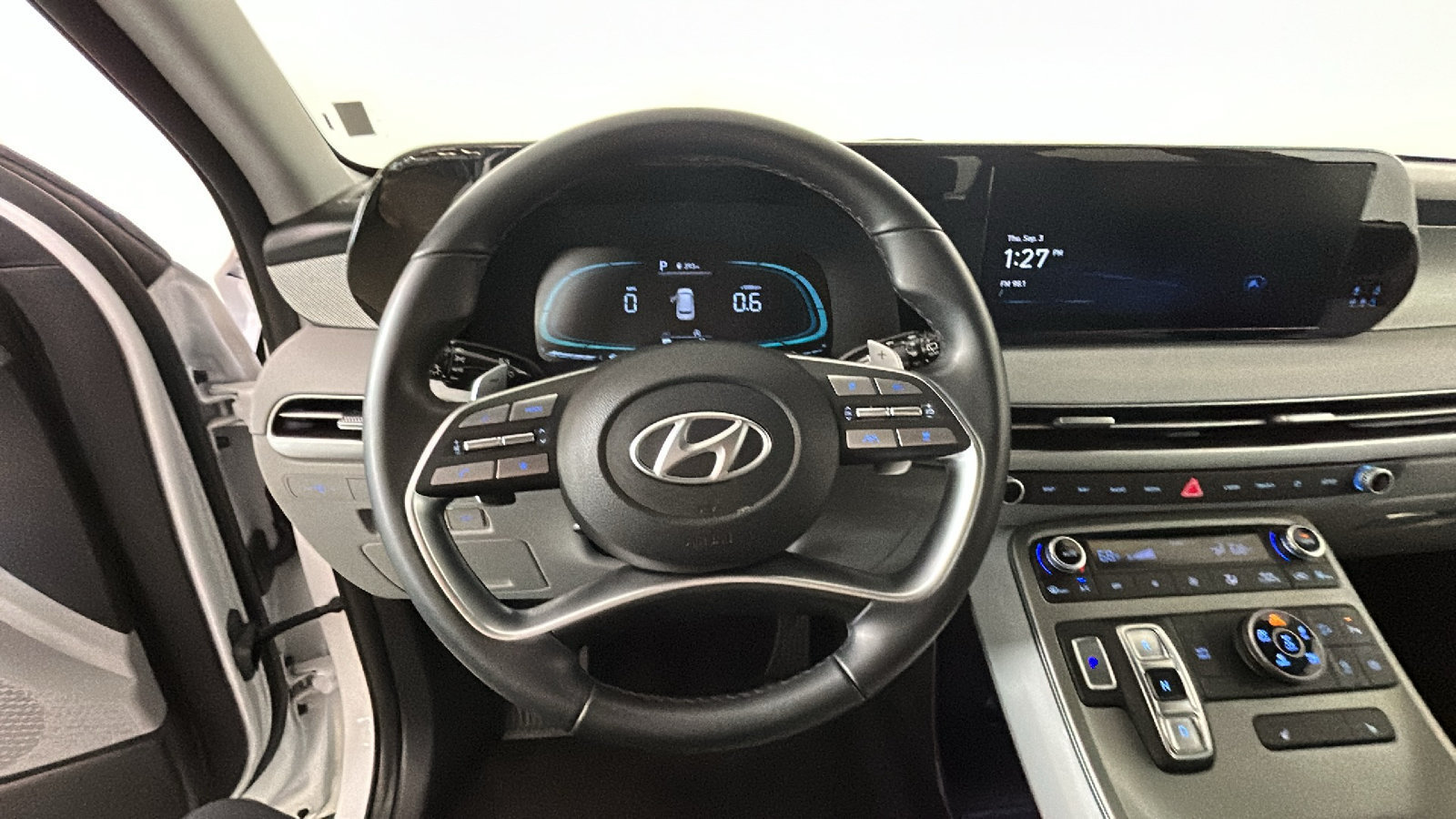 Used 2025 Hyundai Palisade SEL AWD/4WD image 17