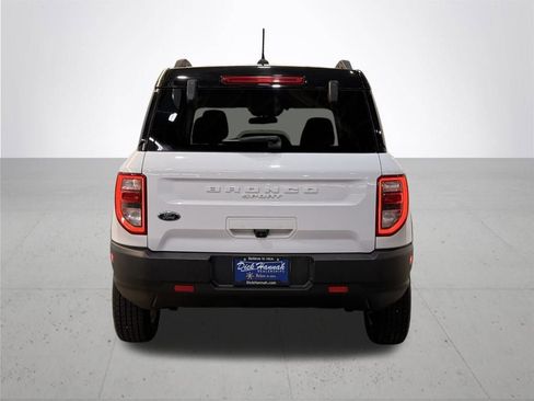 Used 2021 Ford Bronco Sport Badlands image 11