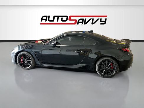 Used 2025 Toyota GR86 Premium w/ Performance Package RWD image 4