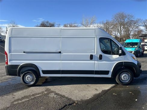 Used 2025 RAM ProMaster 2500 image 5