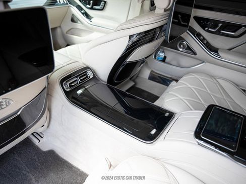 Used 2021 Mercedes-Benz Maybach S 580 4MATIC image 36