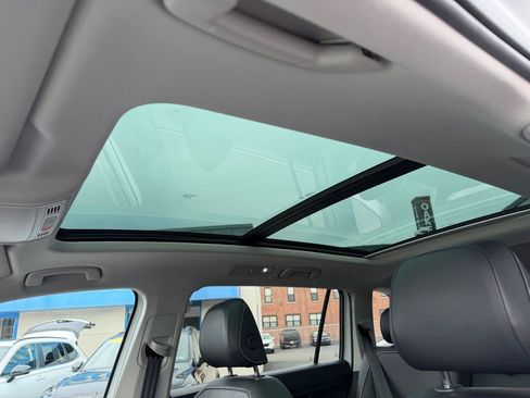 Used 2024 Volkswagen Tiguan Wolfsburg Edition image 4