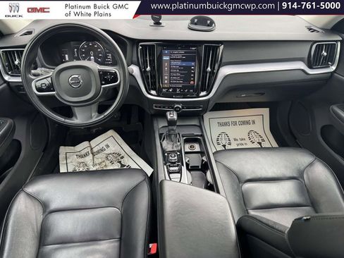 Used 2019 Volvo S60 T6 Momentum w/ Premium Package image 13