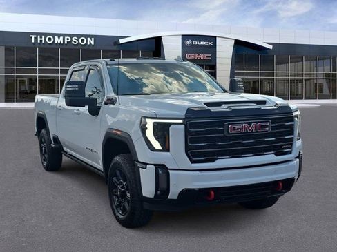 Used 2024 GMC Sierra 2500 AT4 w/ AT4 Preferred Package image 1