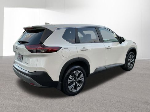 Used 2023 Nissan Rogue SV AWD/4WD image 3